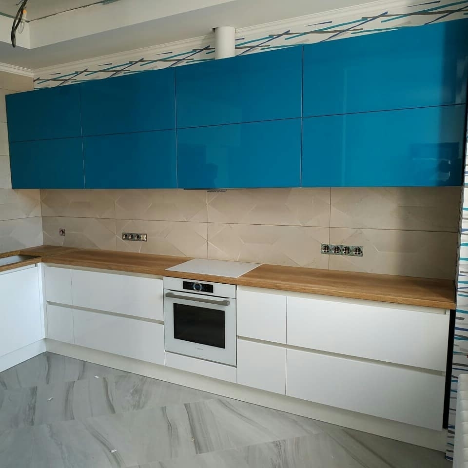 Белый кухонный гарнитур-Кухня МДФ в эмали «Модель 625»-фото2